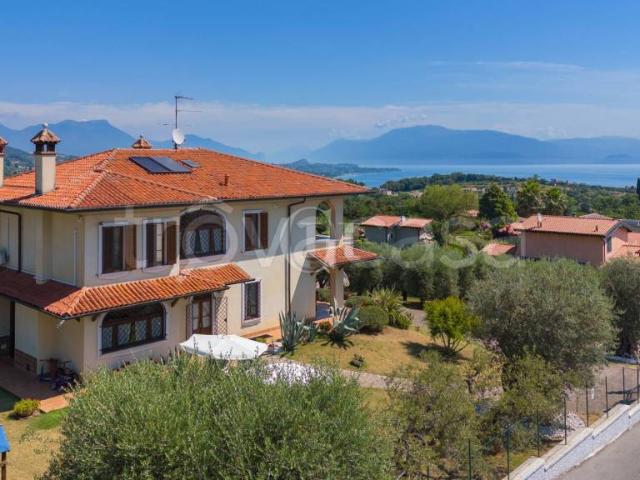 Villa Indipendente in vendita a Lonato, Lombardia