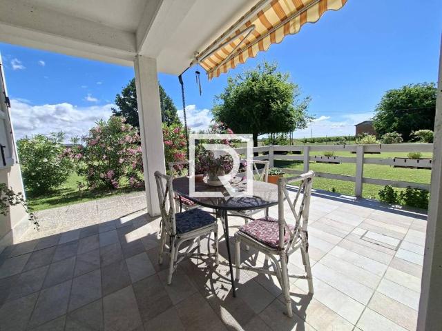 Villa Indipendente in vendita a Argenta, Reggio Emilia