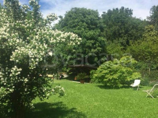 Villa Indipendente in vendita a Longone Al Segrino, Lombardia