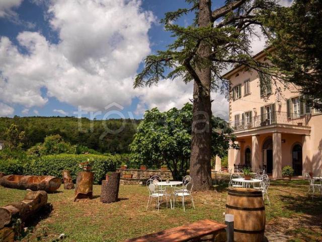 Villa Indipendente in vendita a Loro Ciuffenna, Toscana