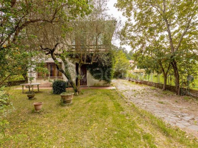 Villa Indipendente in vendita a Bagni Di Lucca Ponte, Toscana
