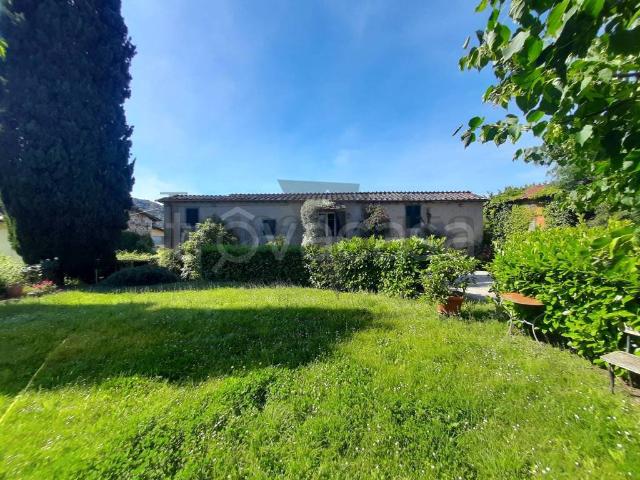 Villa Indipendente in vendita a Meati, Bagni Di Lucca Ponte
