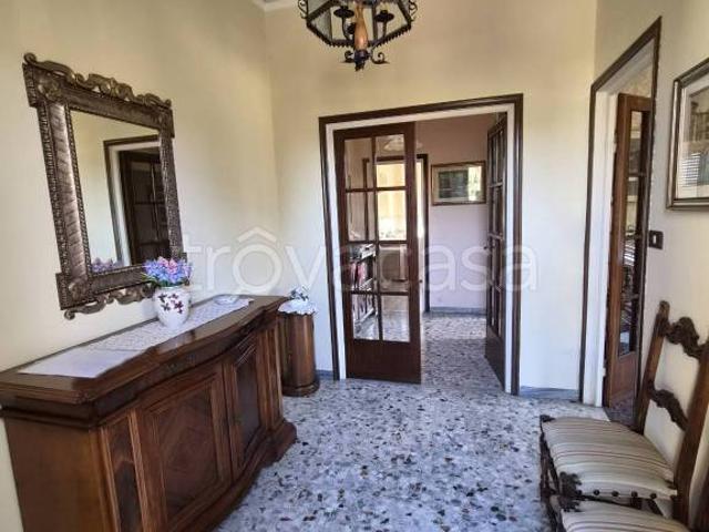 Villa Indipendente in vendita a Maggiano, Lucca