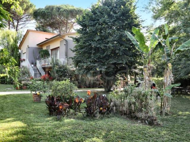 Villa Indipendente in vendita a San Pietro a Vico, Bagni Di Lucca Ponte