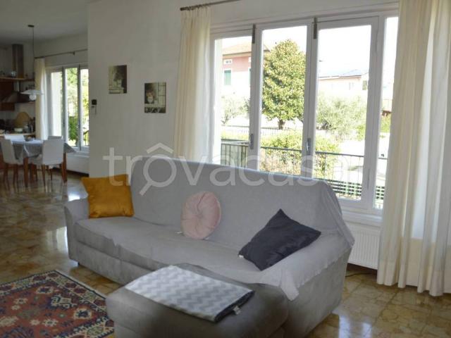Villa Indipendente in vendita a San Macario in Piano, Bagni Di Lucca Ponte
