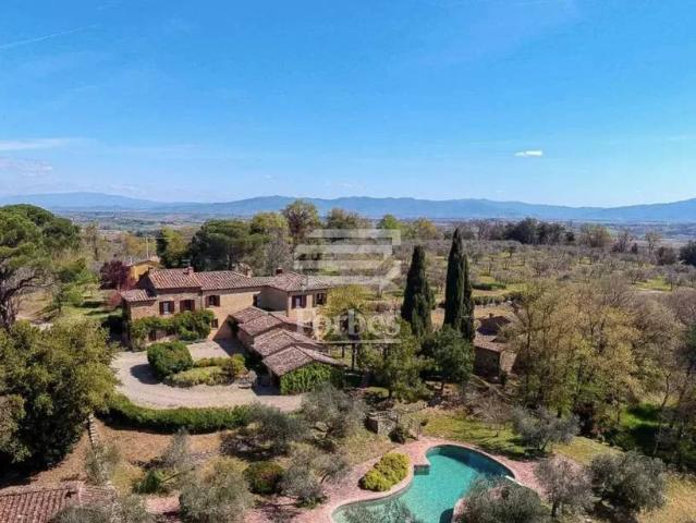 Villa Indipendente in vendita a Lucignano, Toscana