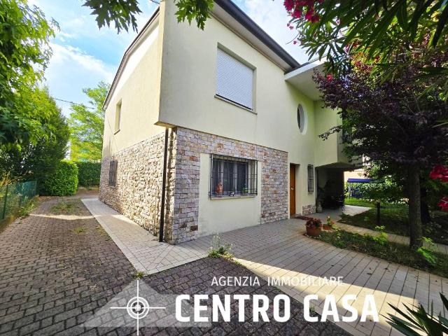 Villa Indipendente in vendita a Unione dei comuni della Bassa Romagna, Lugo