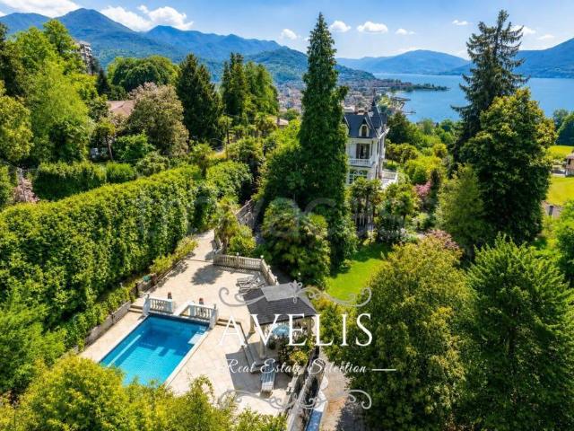 Villa Indipendente in vendita a Comunità Montana Valli del Verbano, Luino