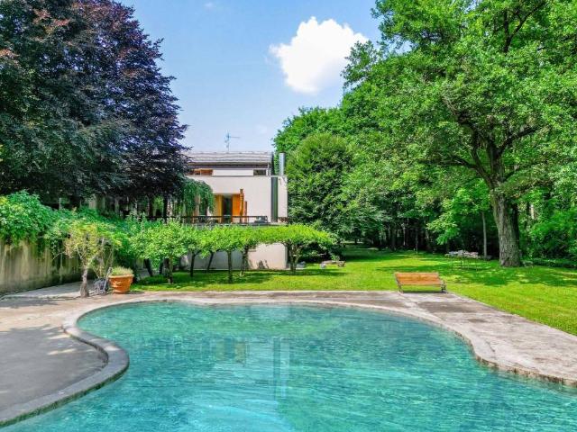 Villa Indipendente in vendita a Lurago Marinone, Como