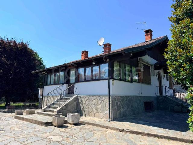 Villa Indipendente in vendita a Colletto, Piemonte