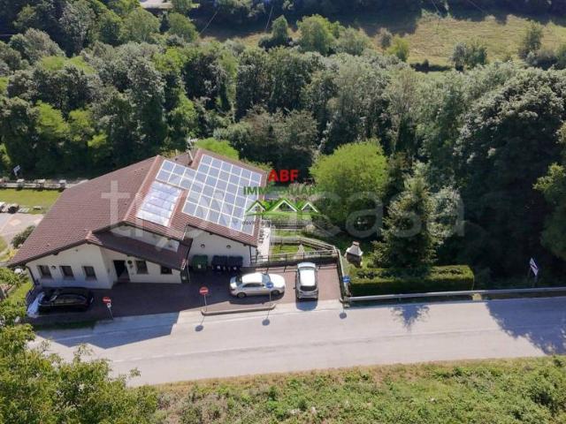 Villa Indipendente in vendita a Lusiana Conco, Veneto