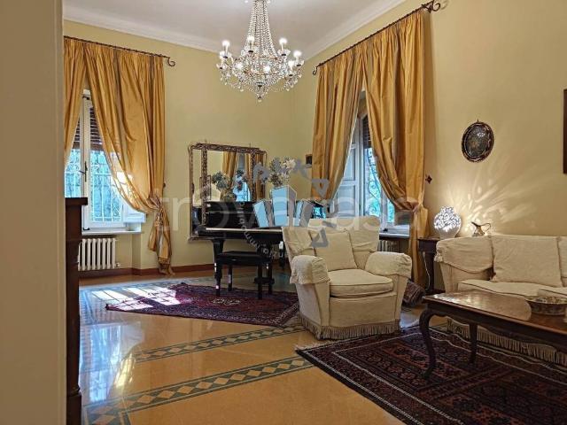 Villa Indipendente in vendita a Tre Vie, Macerata