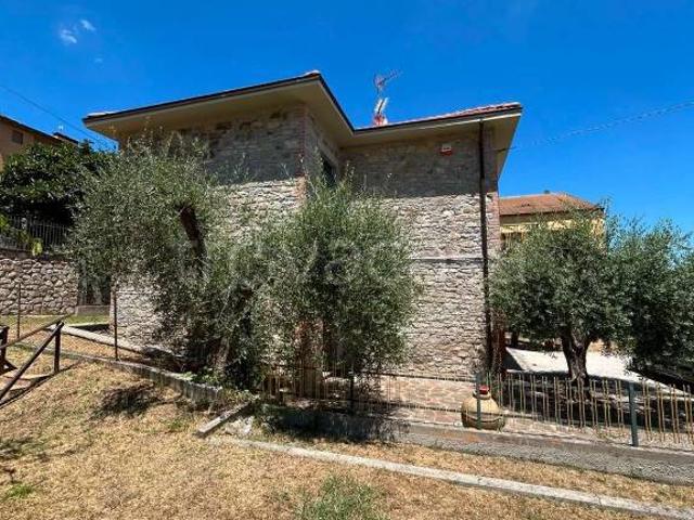 Villa Indipendente in vendita a Magione, Umbria