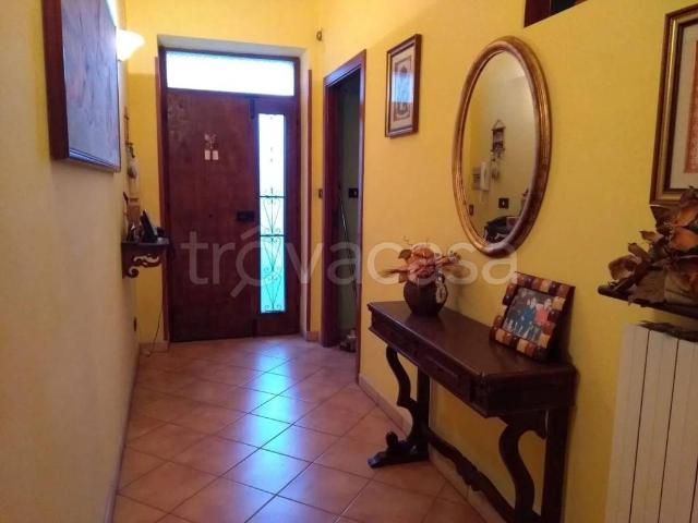 Villa Indipendente in vendita a Magliano De' Marsi, Abruzzo