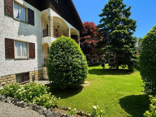 Villa Indipendente in vendita a Magreglio, Como