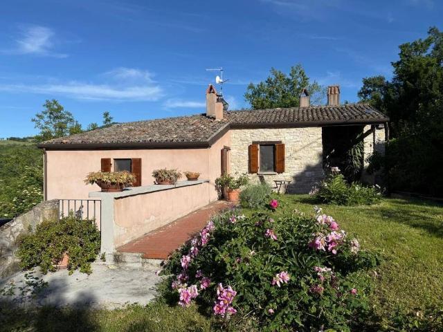 Villa Indipendente in vendita a Unione di comuni Valmarecchia, Maiolo