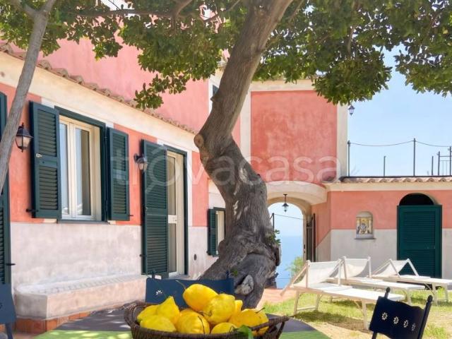 Villa Indipendente in vendita a Maiori, Campania