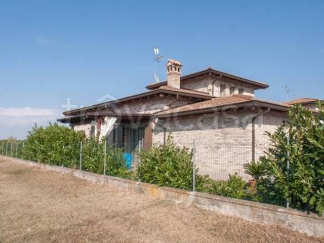 Villa Indipendente in vendita a Unione dei comuni del Sorbara, Castelfranco Emilia