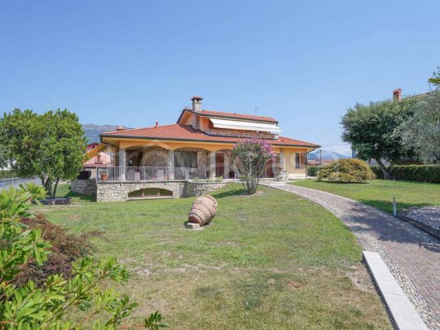 Villa Indipendente in vendita a Prezzate, Mapello