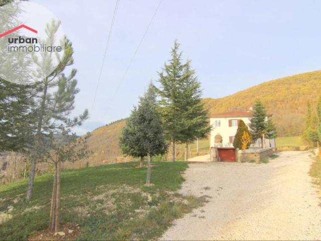 Villa Indipendente in vendita a Montereale, Abruzzo
