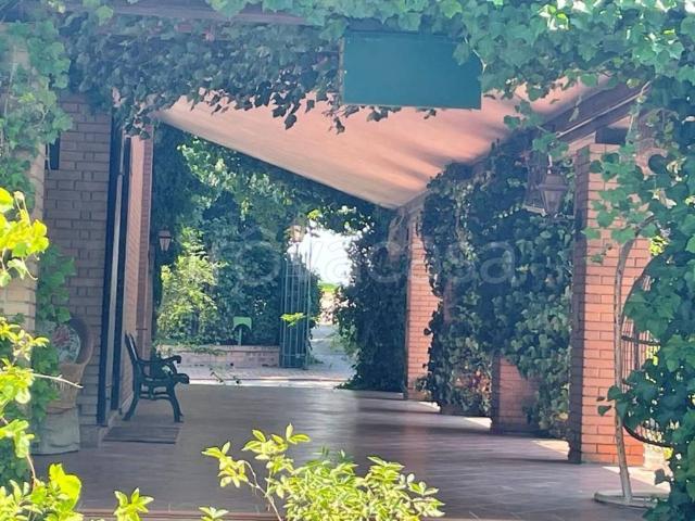 Villa Indipendente in vendita a Marmirolo, Mantova