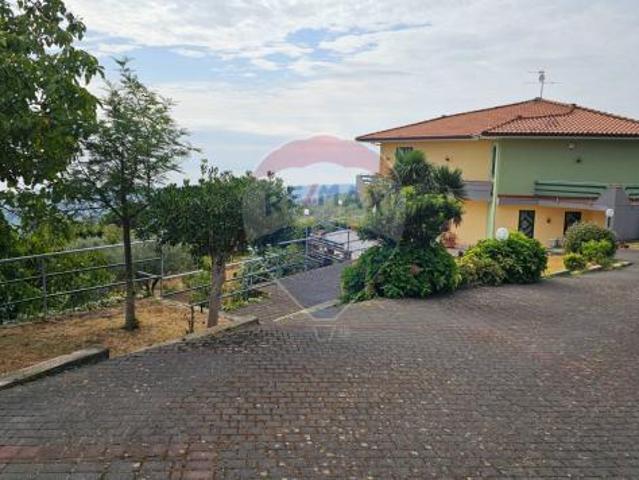 Villa Indipendente in vendita a Mascali, Sicilia