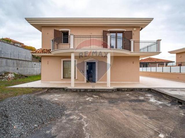 Villa Indipendente in vendita a Mascalucia, Sicilia