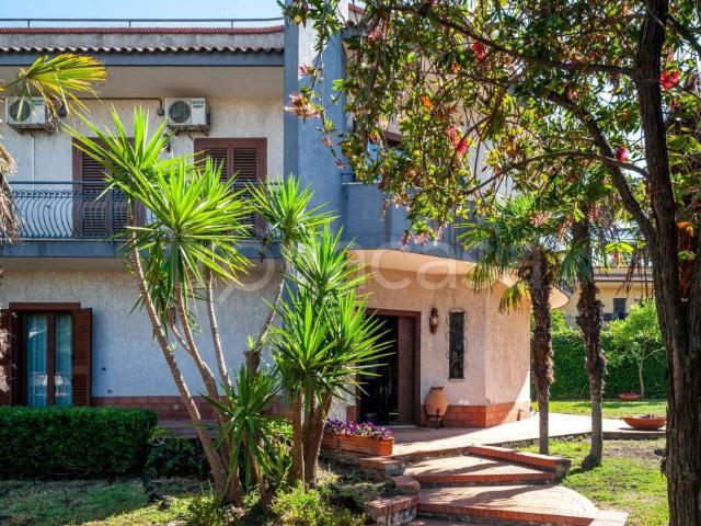Villa Indipendente in vendita a Massannunziata, Mascalucia