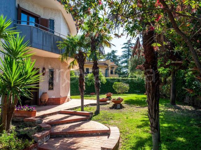 Villa Indipendente in vendita a Massannunziata, Mascalucia