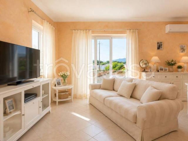 Villa Indipendente in vendita a Massarosa, Toscana