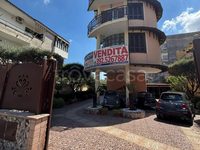 Villa Indipendente in vendita a Rione 219, Melito Di Napoli