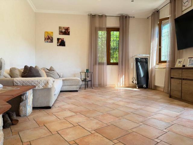 Villa Indipendente in vendita a Castelchiodato, Mentana