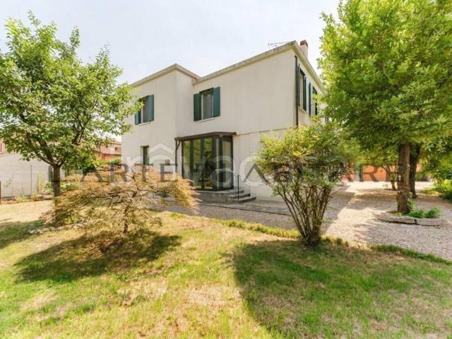 Villa Indipendente in vendita a Meolo, Venezia