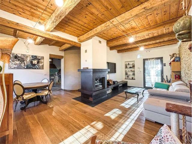 Villa Indipendente in vendita a Mercatino Conca, Pesaro e Urbino