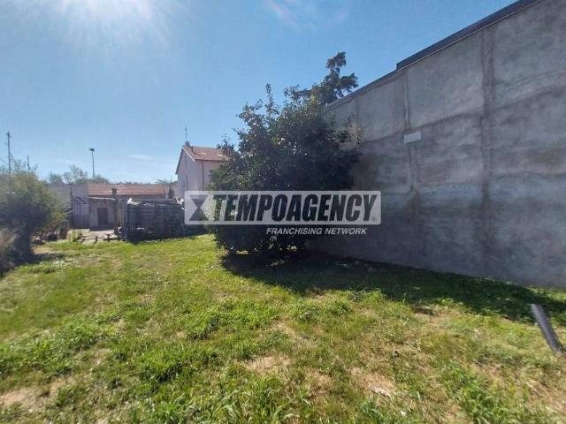 Villa Indipendente in vendita a Municipio 8 di Milano, Milano