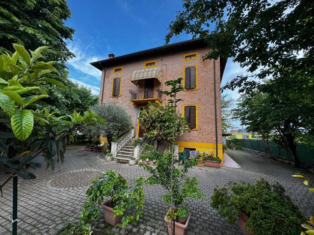 Villa Indipendente in vendita a Unione Comuni Modenesi Area Nord, Mirandola