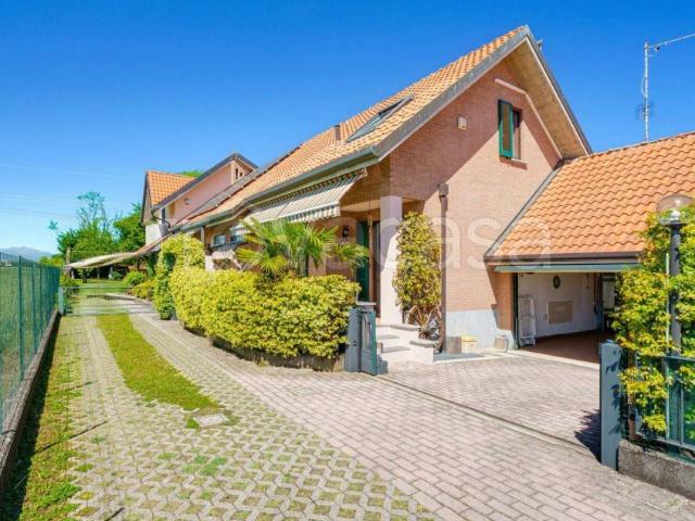 Villa Indipendente in vendita a Misinto, Lombardia