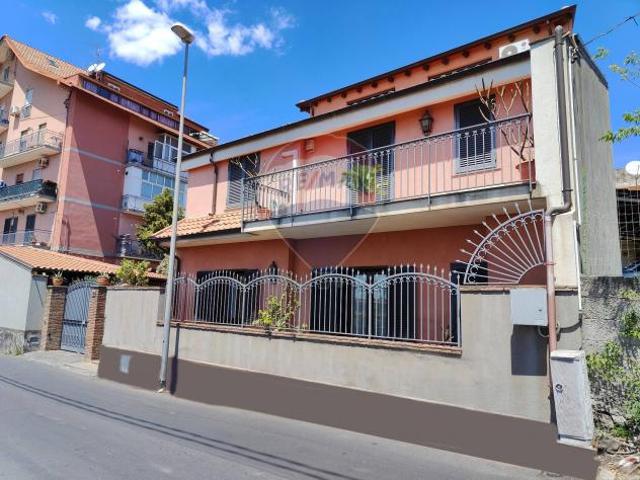 Villa Indipendente in vendita a San Giovanni Galermo-Trappeto-Cibali, Misterbianco