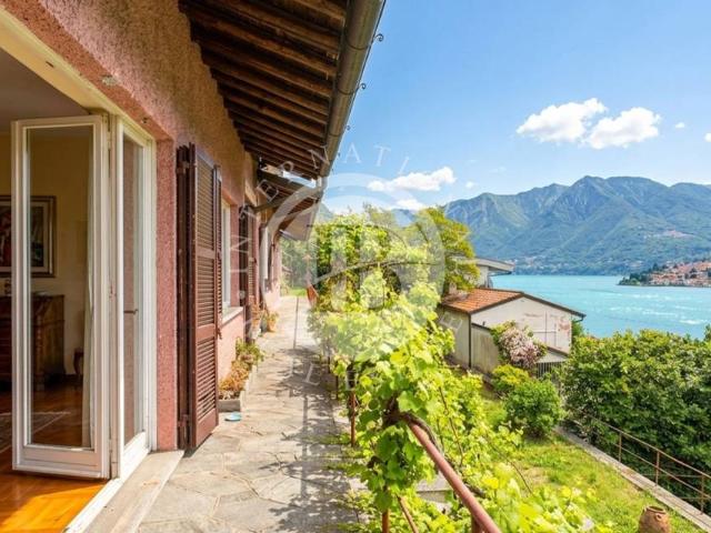 Villa Indipendente in vendita a Moltrasio, Lombardia