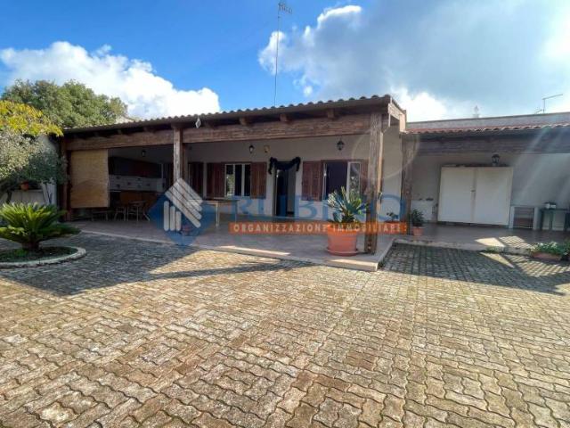 Villa Indipendente in vendita a Puglia, Bari