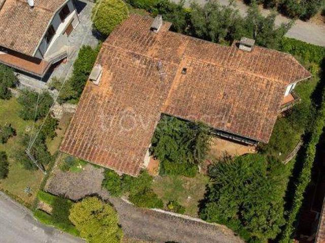 Villa Indipendente in vendita a Grotta Parlanti, Montevettolini