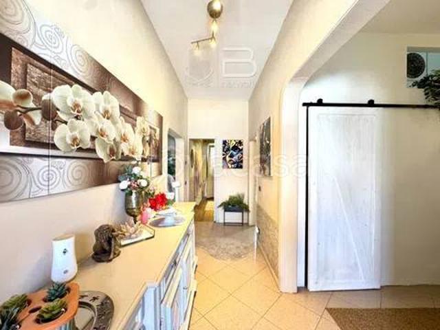 Villa Indipendente in vendita a Le Case, Montevettolini