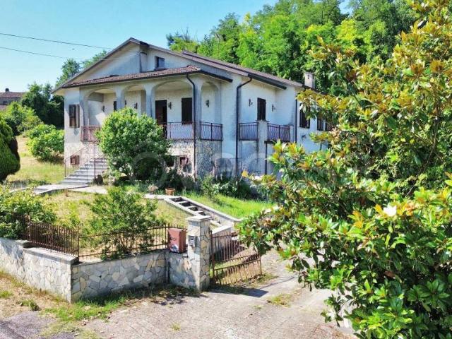 Villa Indipendente in vendita a Montalto Pavese, Lombardia