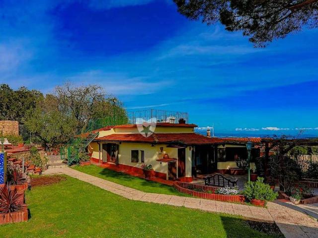 Villa Indipendente in vendita a Monte Argentario, Porto Santo Stefano
