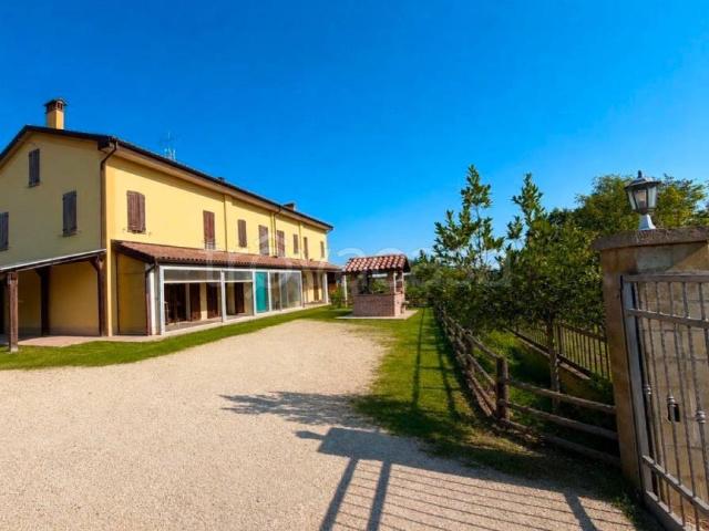 Villa Indipendente in vendita a Unione dei comuni Valli del Reno, Lavino e Samoggia, Monte San Pietro