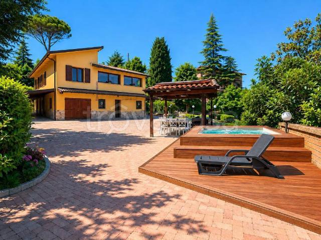Villa Indipendente in vendita a Unione dei comuni Valli del Reno, Lavino e Samoggia, Monte San Pietro