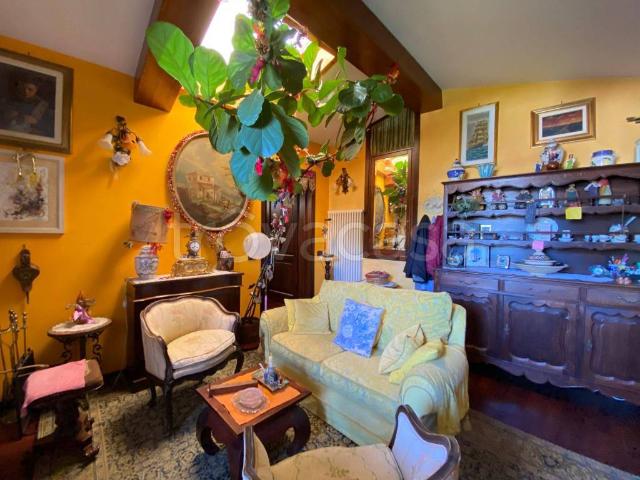 Villa Indipendente in vendita a Montecatini Alto, Montecatini Terme