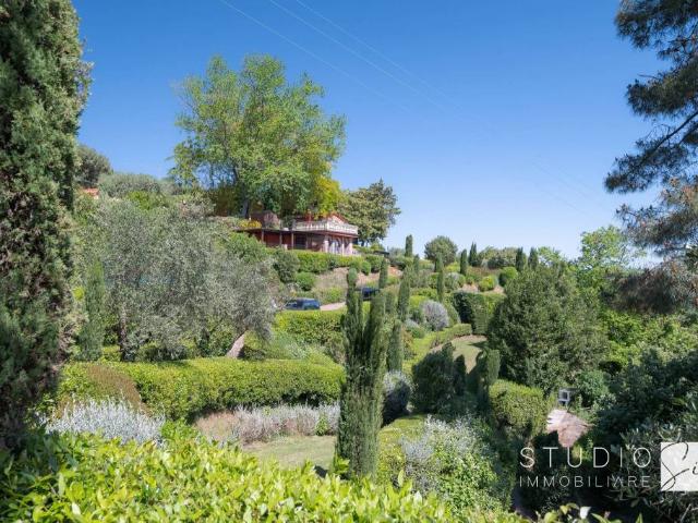Villa Indipendente in vendita a Montecatini Alto, Montecatini Terme