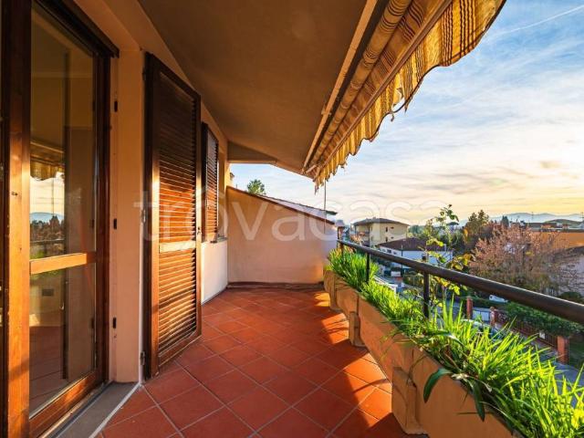 Villa Indipendente in vendita a Montecatini Terme, Pistoia