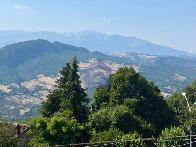 Villa Indipendente in vendita a Monteferrante, Abruzzo